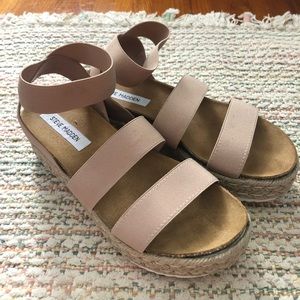 STEVE MADDEN PLATFORM SANDALS
